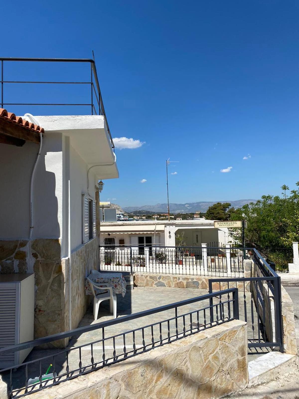 Marina'S House Villa Salamina Exterior photo